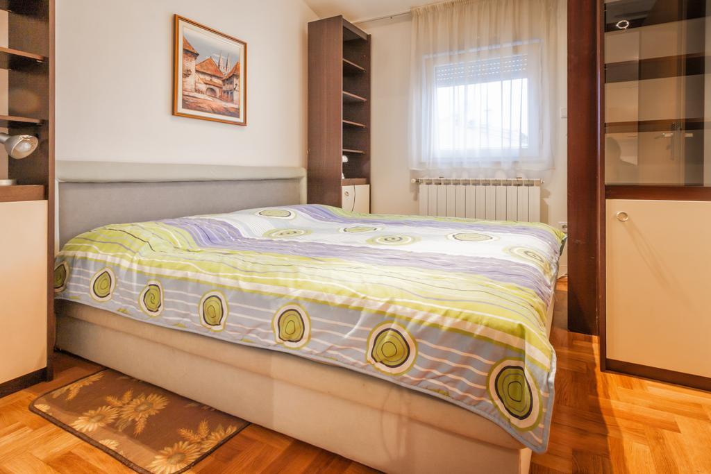Apartment Aldo Pula Zimmer foto