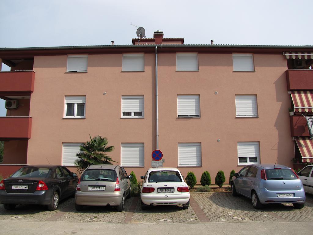 Apartment Aldo Pula Zimmer foto